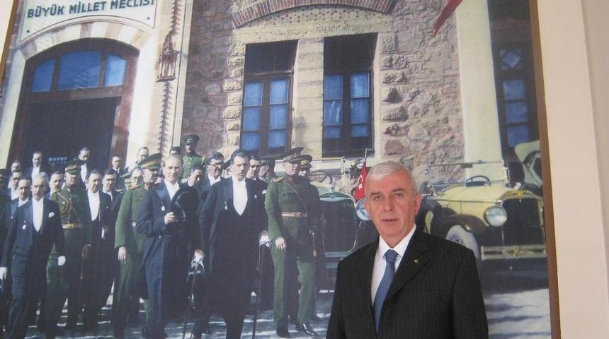 Yardımsever iş adamı 5 ton bulgur bağışladı