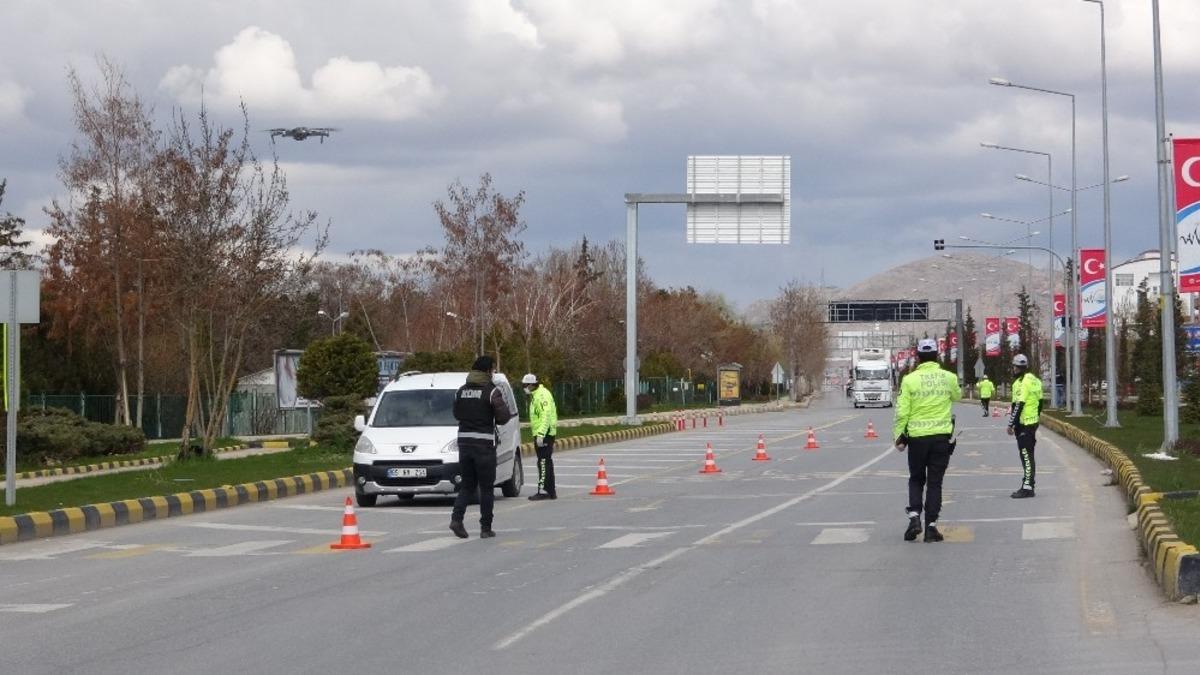 Van&rsquo;ın giriş ve &ccedil;ıkışlarında denetim yapıldı