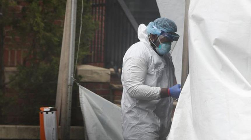 Son dakika: Koronavirüsten son 24 saatte İngiltere'de 917, ABD'de 2 bin 91 kişi öldü