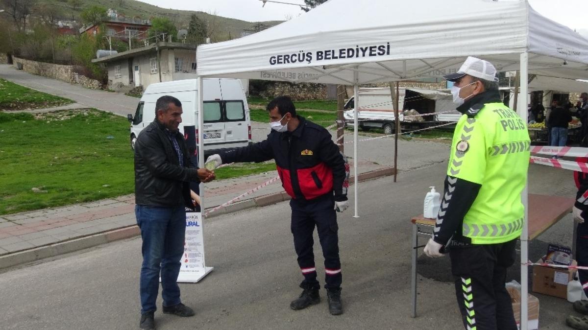 Gerc&uuml;ş&rsquo;te halk pazarı yeniden kuruldu