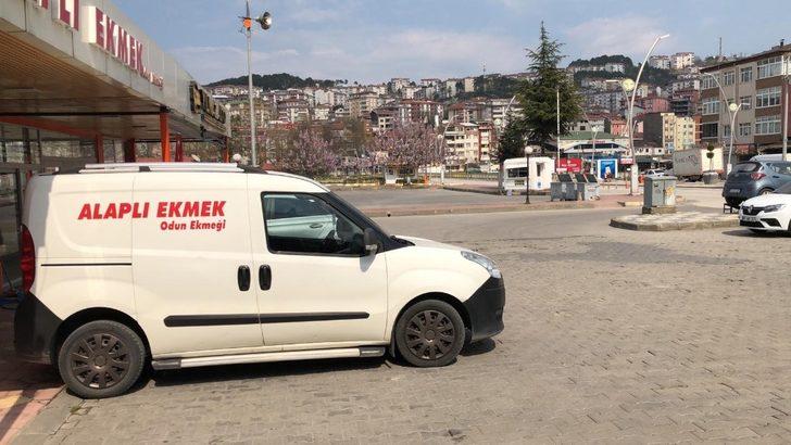 Alaplı’da fırıncılardan evlere ekmek servisi G1
