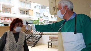 Bahar alerjisi belirtileri nelerdir? Koronavirüsle karıştırmayın! Tek fark...