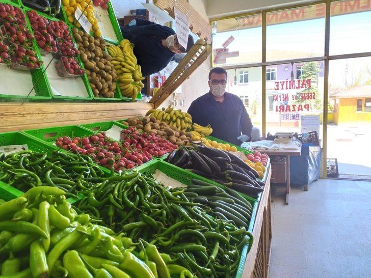 Şehit yakını esnaftan anlamlı destek G1