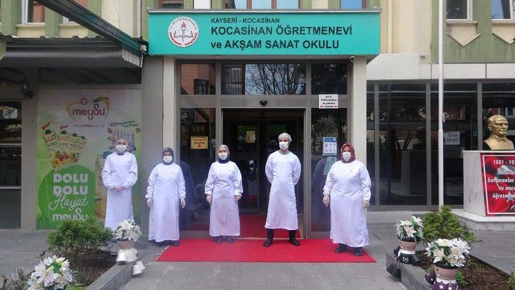 Milli Eğitim Müdürü’nden sağlık çalışanlarına jest G3