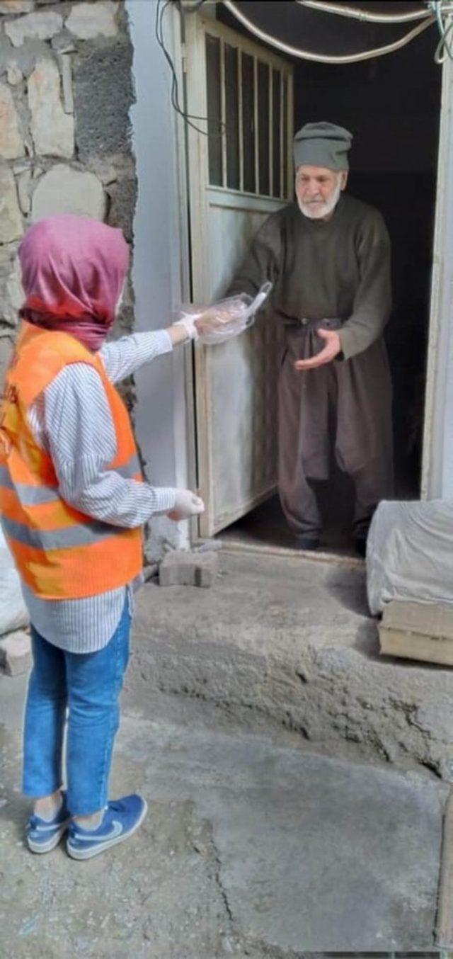 Çermik Belediye Başkanı Karamehmetoğlu’ndan yasağa uyan vatandaşa teşekkür