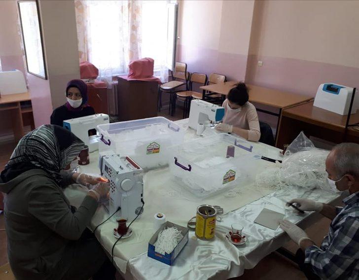 Devrekani’de gönüllülerin ürettiği maskeler ücretsiz dağıtılacak G2