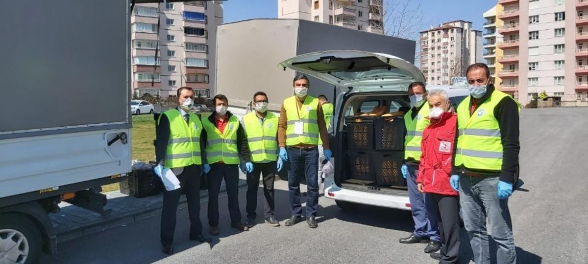 Ekmek isteyen de var &ccedil;ocuk bezi isteyen de