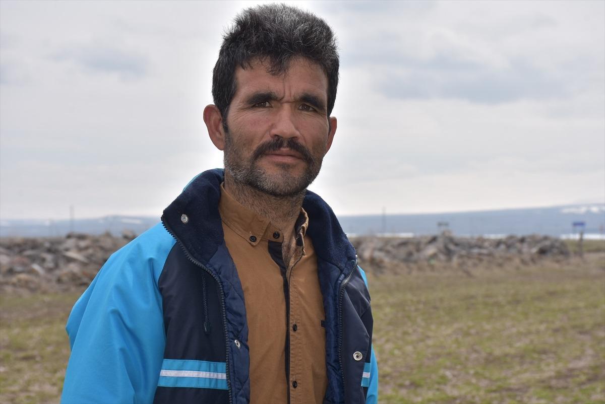 "Milli Dayanışma Kampanyası"na desteğiyle duygulandıran Afgan &ccedil;oban: "Kendi devletim gibi destek verdim"