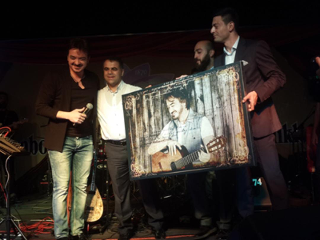 Sahura kadar sahnede kaldı