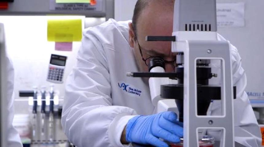 D&uuml;nyaca &uuml;nl&uuml; T&uuml;rk doktor Derya Unutmaz '&ccedil;ok iyi haber' deyip duyurdu: Potansiyel ila&ccedil;lar bulundu