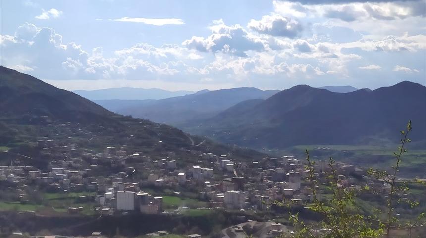 Batman'da bir mahalle ve 2 apartman karantinaya alındı