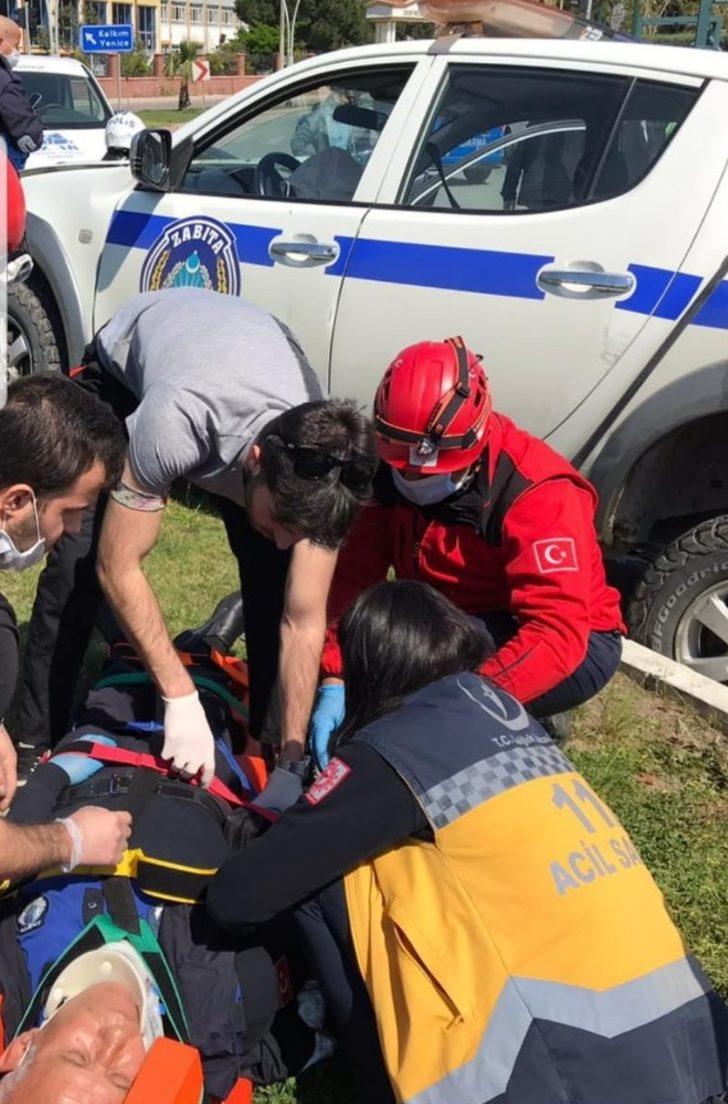 Otomobil ile zabıta aracı çarpıştı: 1 yaralı G5