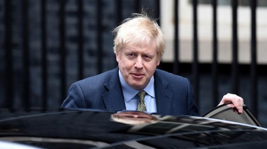 Koronavir&uuml;se yakalanmıştı! &Ouml;l&uuml;mden d&ouml;nen İngiltere Başbakanı Boris Johnson halka seslendi