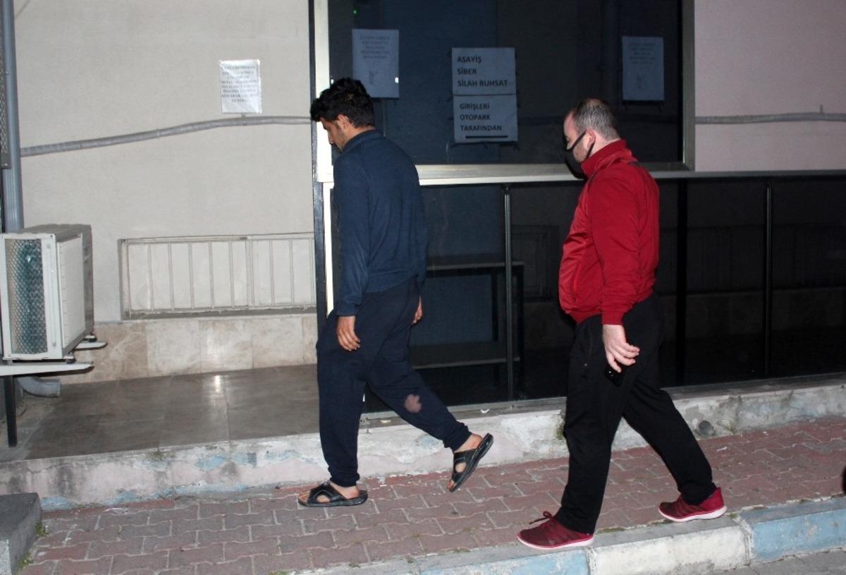 Yasağı ihlal eden 5 yabancıya 3 bin 945 lira ceza