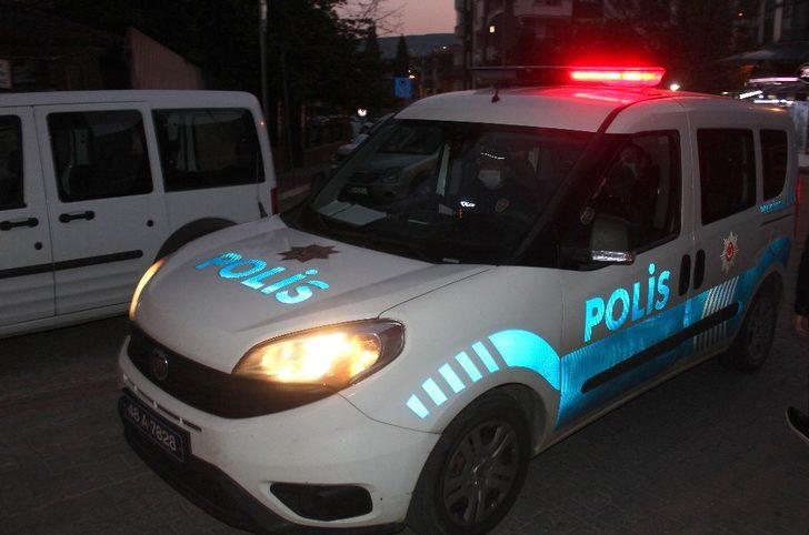 Yasağı ihlal eden 5 yabancıya 3 bin 945 lira ceza G2