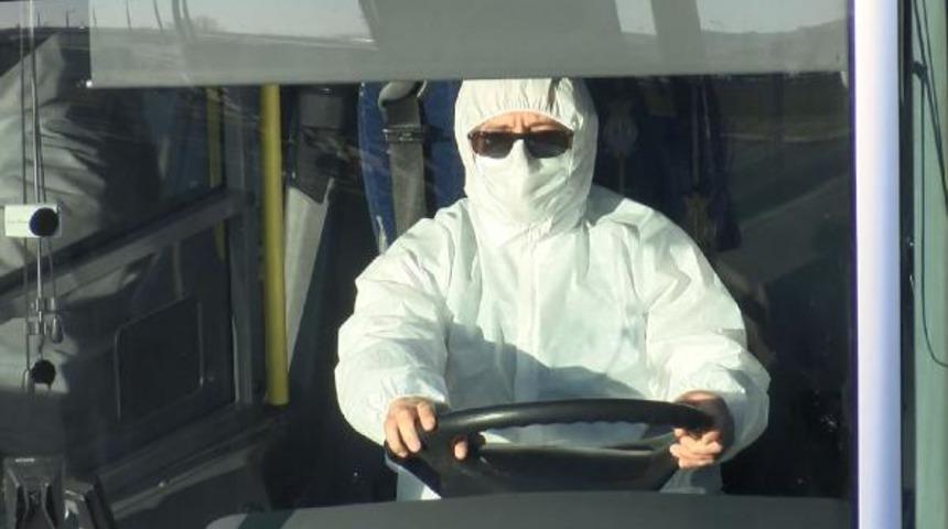 İstanbul'da toplu taşımada yeni koronavir&uuml;s kararları bug&uuml;n başladı