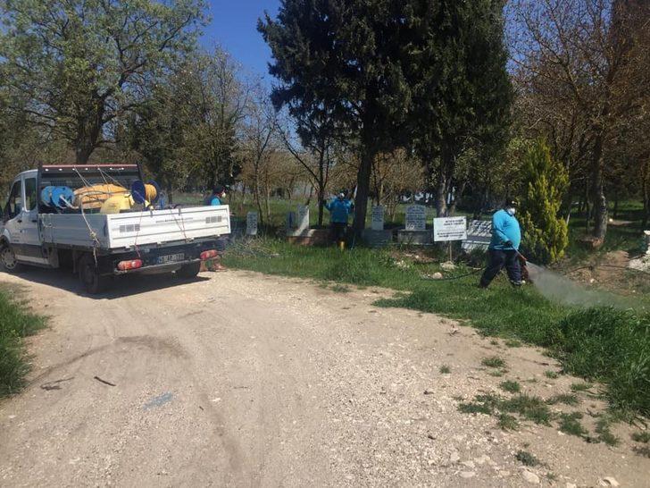 Manisa’da mezarlıklar bakıma alındı G1