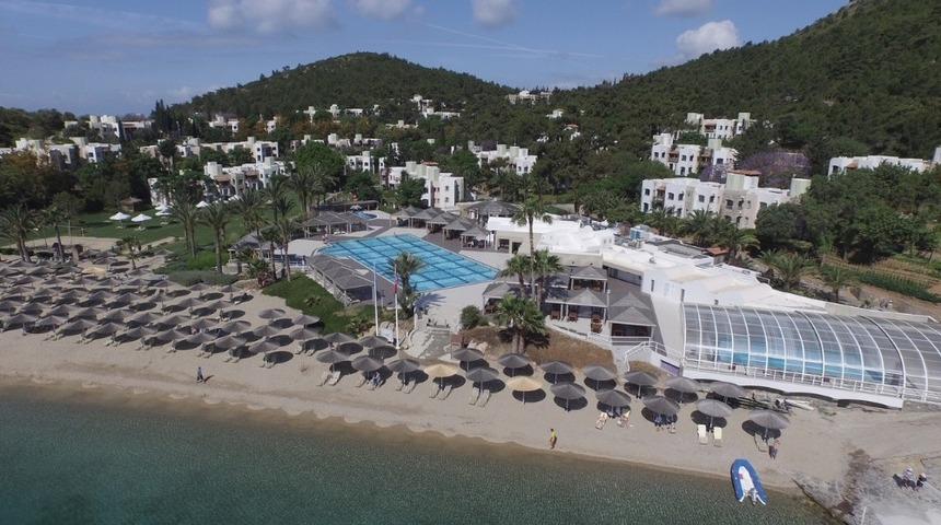 Türkiye'den vazgeçemeyen turistler rezervasyonlarını iptal etmek yerine öteledi