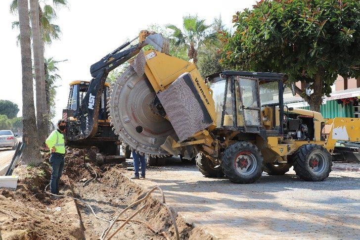 Başkan Yücel yapım çalışmalarını inceledi G1
