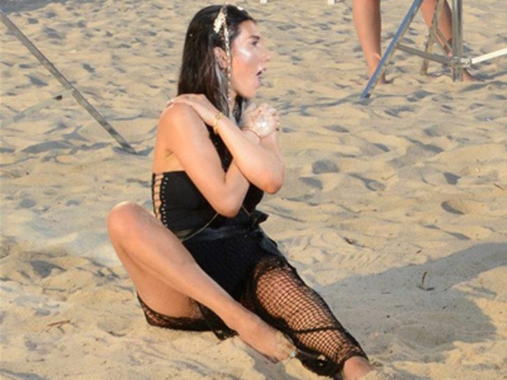 Hande Yener'den seksi klip G2