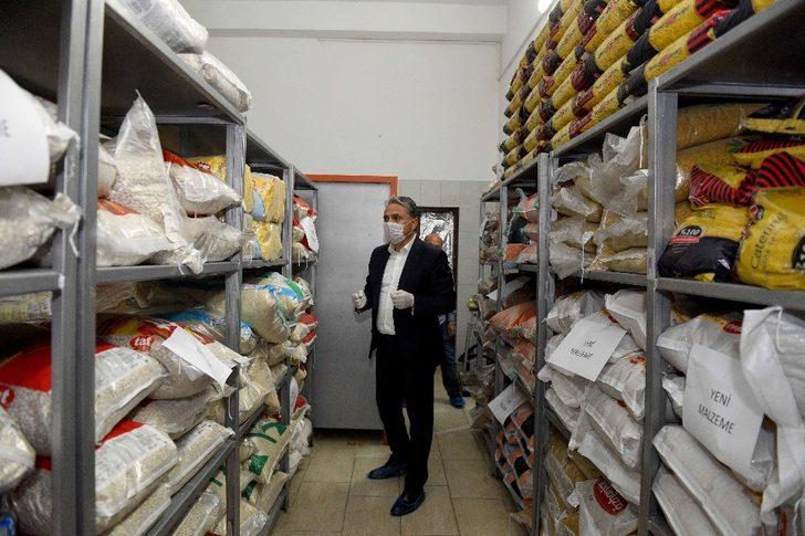 Muratpaşa Belediyesi, korona virüs salgını sebebiyle aşevininin kapasitesini 2 katına çıkardı G1