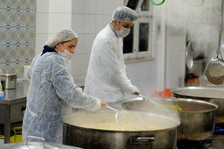 Muratpaşa Belediyesi, korona virüs salgını sebebiyle aşevininin kapasitesini 2 katına çıkardı G3