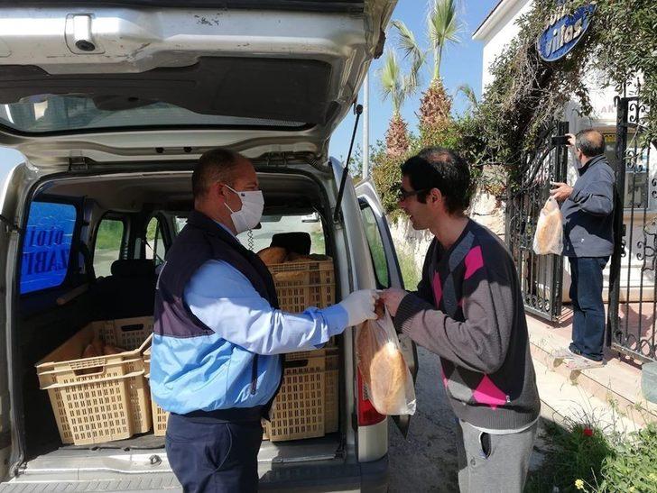 Didim’de zabıtalar sokağa çıkamayanların ihtiyaçlarını karşıladı G2
