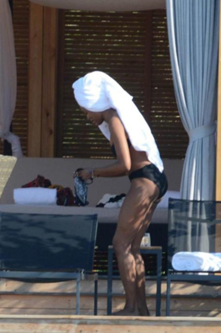 Bodrum aşığı Naomi Campbell G4