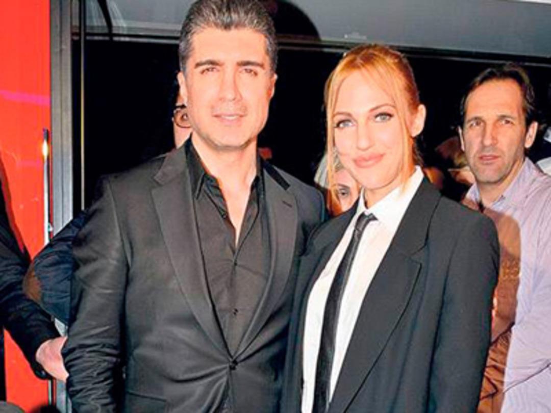 &Ouml;zcan Deniz'le Meryem Uzerli k&uuml;st&uuml;