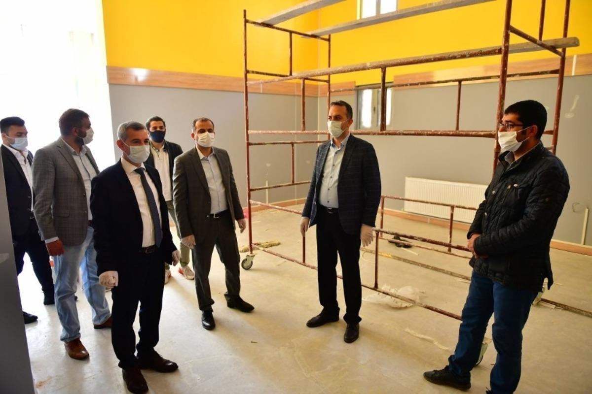 &Ccedil;ukurdere Mahallesi kitap kafe hizmete hazırlanıyor