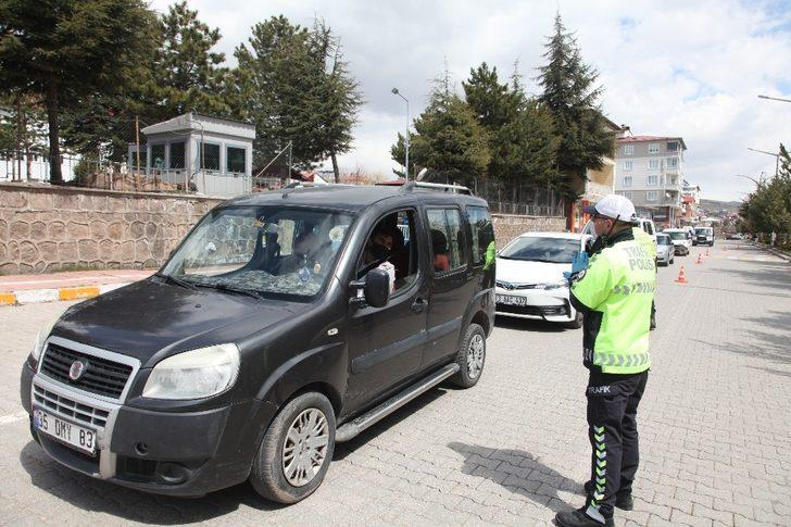 Ahlat’taki trafik ekiplerinden korona virüs uygulaması G1