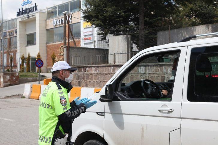 Ahlat’taki trafik ekiplerinden korona virüs uygulaması G2