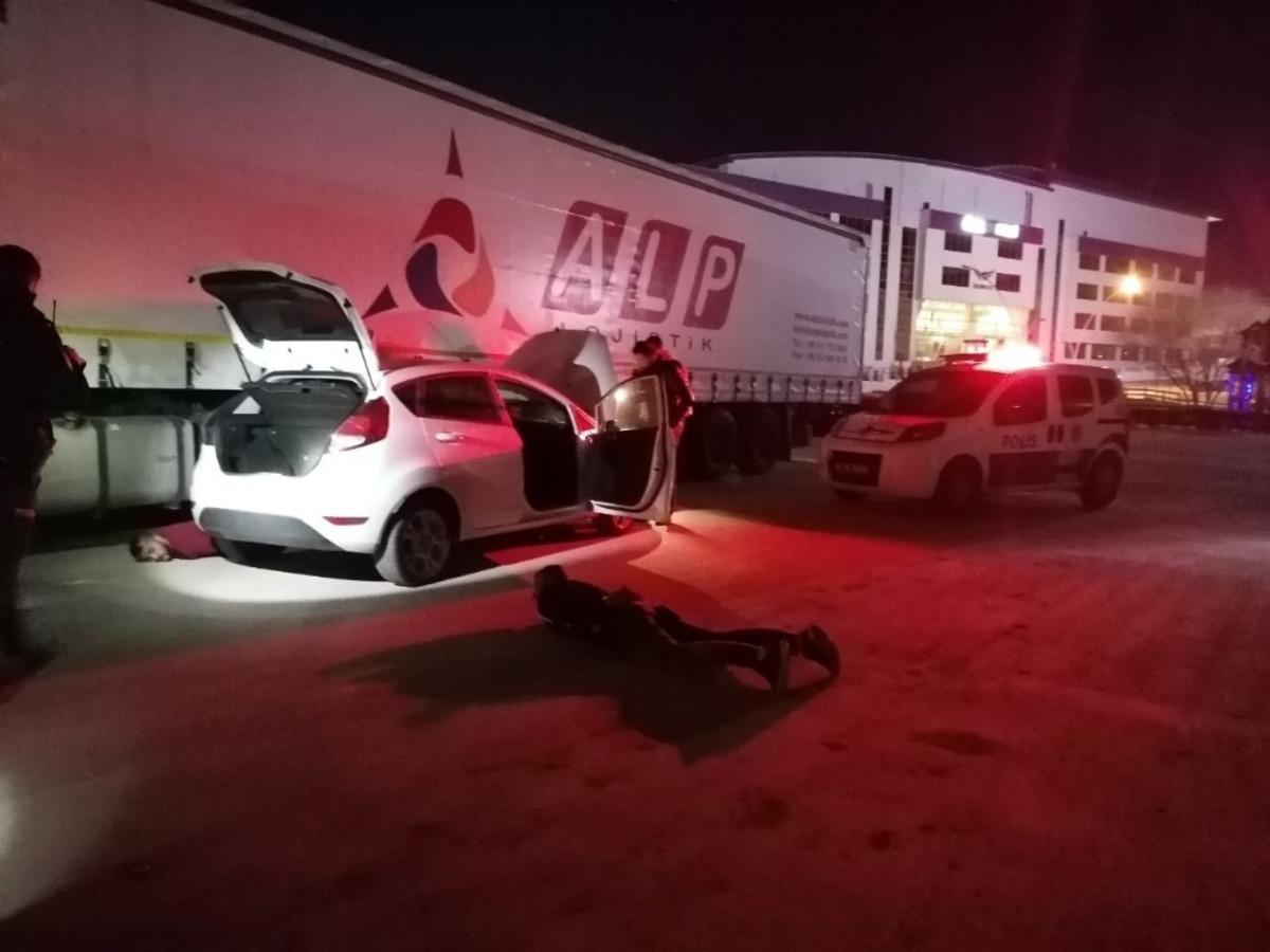 Polis kovalamacası sonucu yakalanan s&uuml;r&uuml;c&uuml;ye bin 864 TL ceza