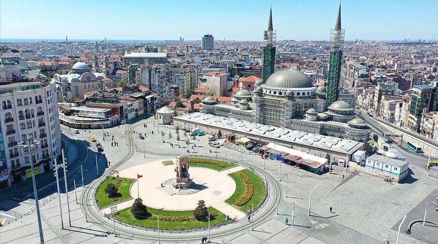 Beyoğlu’ndaki bir meydan ile 3 cadde kapatıldı!
