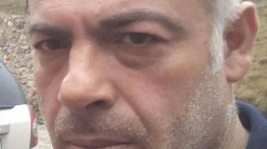 Annesi ile kavga eden babasını silahla vurarak öldürdü