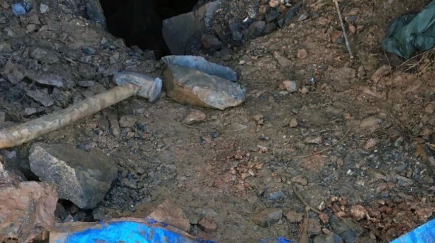 Jandarmadan kaçak kazı operasyonu; 5 gözaltı