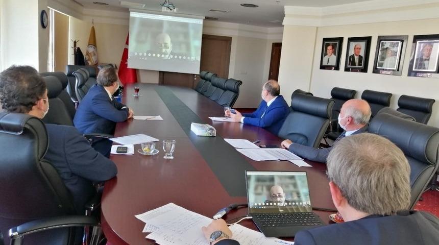 Trakya &Uuml;niversitesi y&ouml;netimi, Y&Ouml;K Başkanı ile dijital toplantıya katıldı