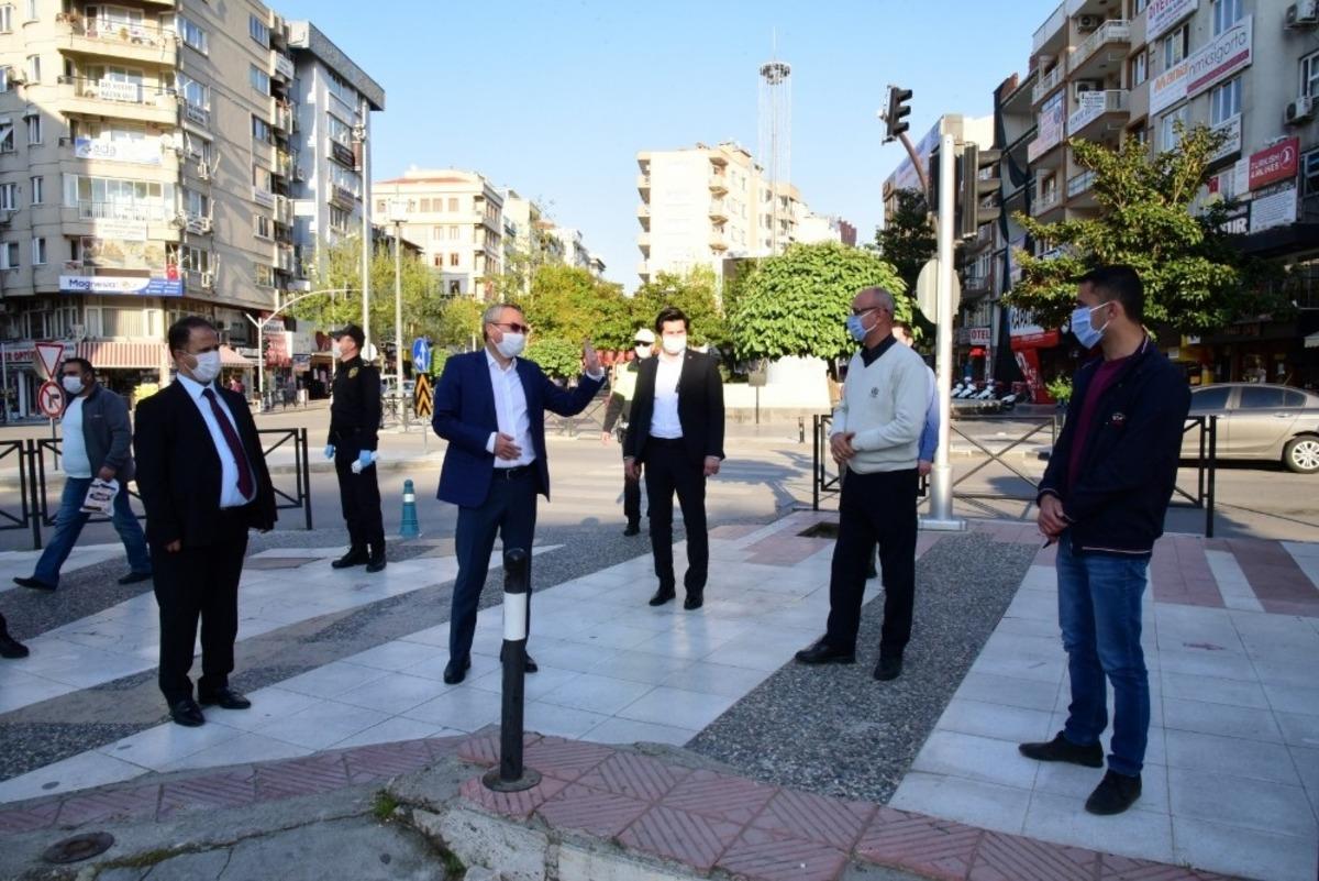 Manisa&rsquo;da &uuml;cretsiz maske dağıtımına başlandı