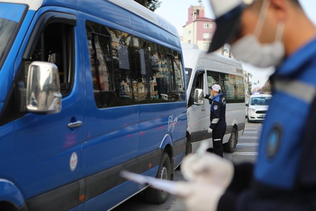 Mersin&rsquo;de fazla yolcu alan toplu taşıma ara&ccedil;larına ceza