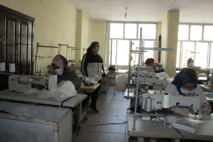 Cizre HEM’de maske üretimine başlandı G3
