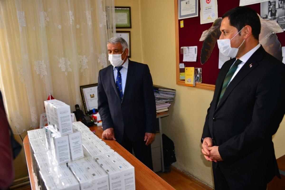 Ardahan&rsquo;da 409 arıcıya ila&ccedil; desteği