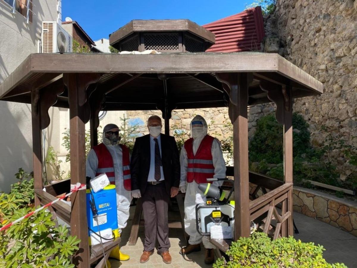 Sinop&rsquo;ta esnafa &uuml;cretsiz dezenfekte işlemi