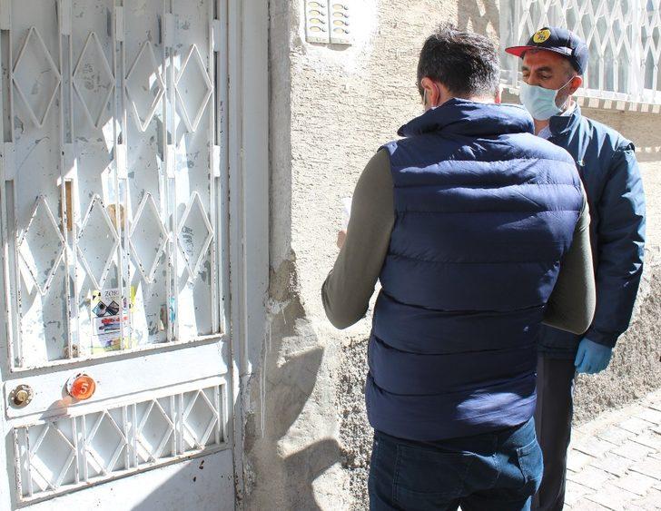 Postacıların maske dağıtımına destek G3