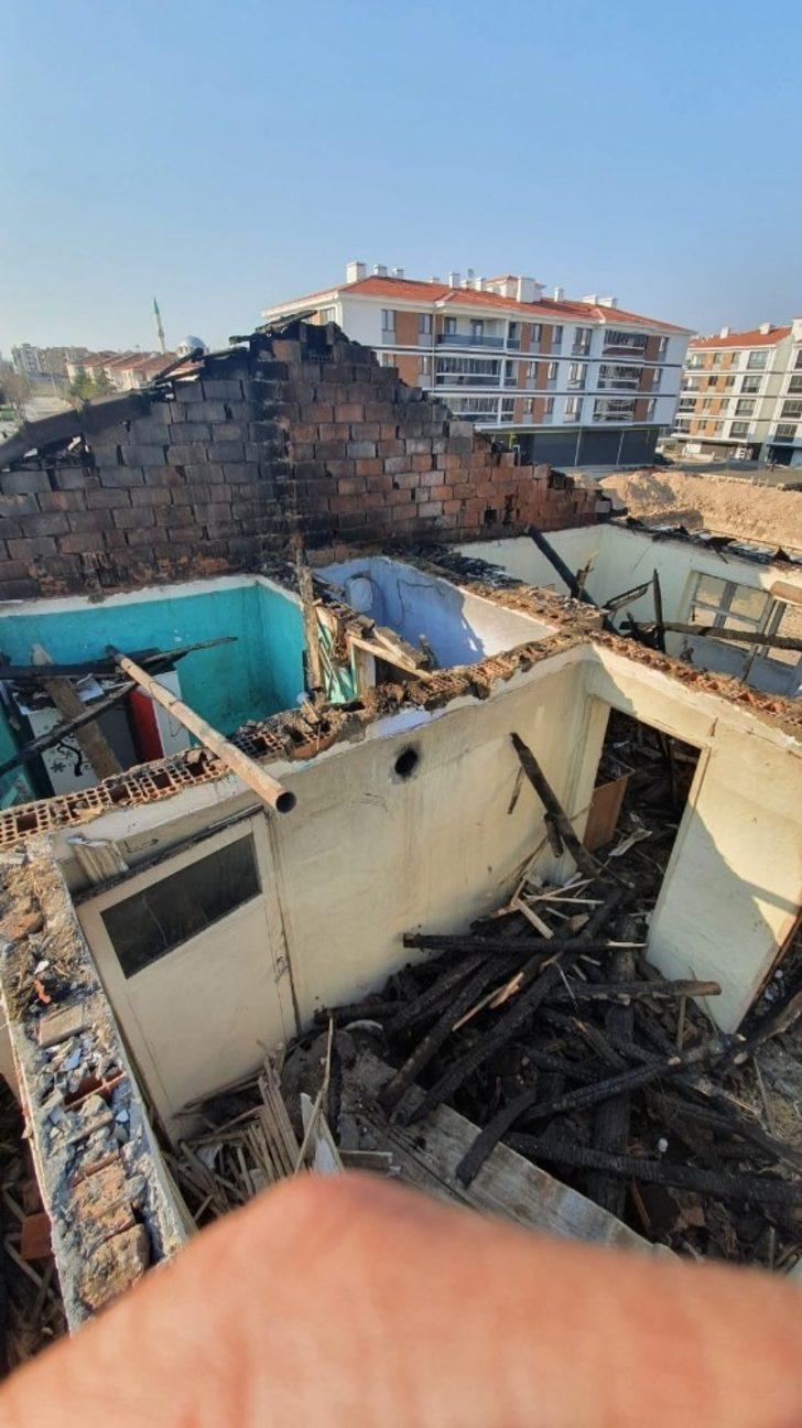 Başkan Kazım Kurt’tan evi yanan sağlık emekçisine yardım eli G3