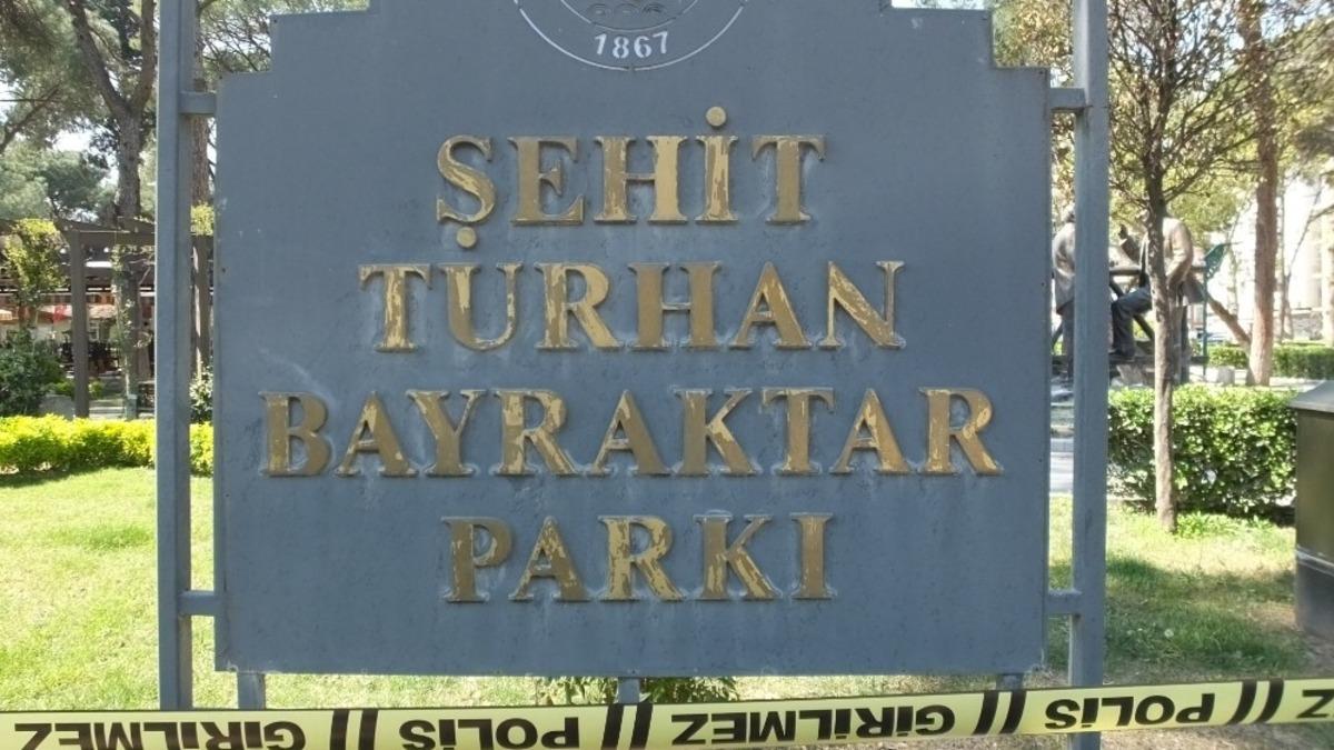 Burhaniye&rsquo;de korona vir&uuml;s tedbirleri artırıldı parka emniyet şeridi &ccedil;ekildi