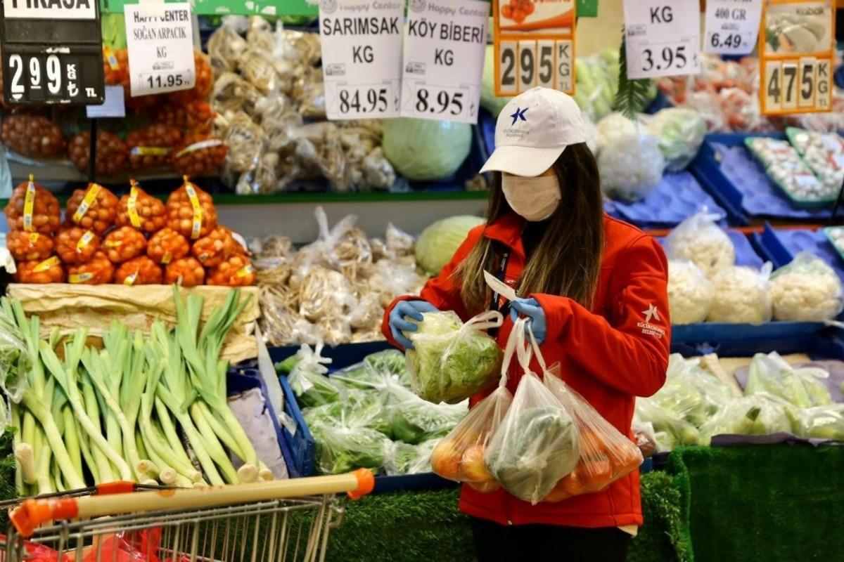 K&uuml;&ccedil;&uuml;k&ccedil;ekmece Belediyesinden korona vir&uuml;s mesaisi