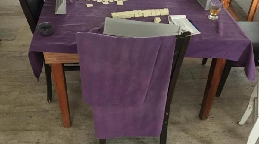 Kafede oyun oynatan bir kişi jandarma ekiplerince yakalandı