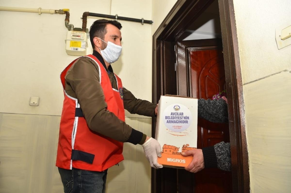 Avcılar&rsquo;da salgınla m&uuml;cadelede &ldquo;Kardeş Aile&rdquo; desteği