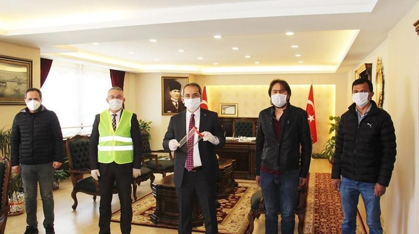 Tosya&rsquo;da y&uuml;z koruyucu maske &uuml;retildi