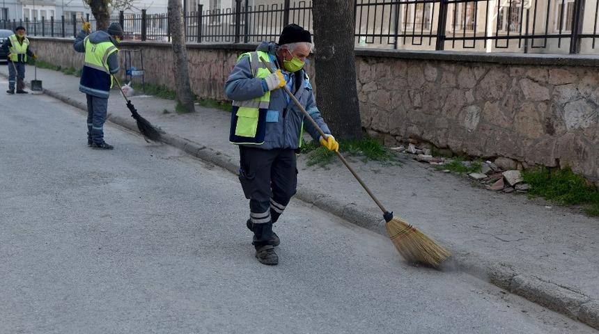 Tepebaşı&rsquo;nda temizlik &ccedil;alışmaları s&uuml;r&uuml;yor
